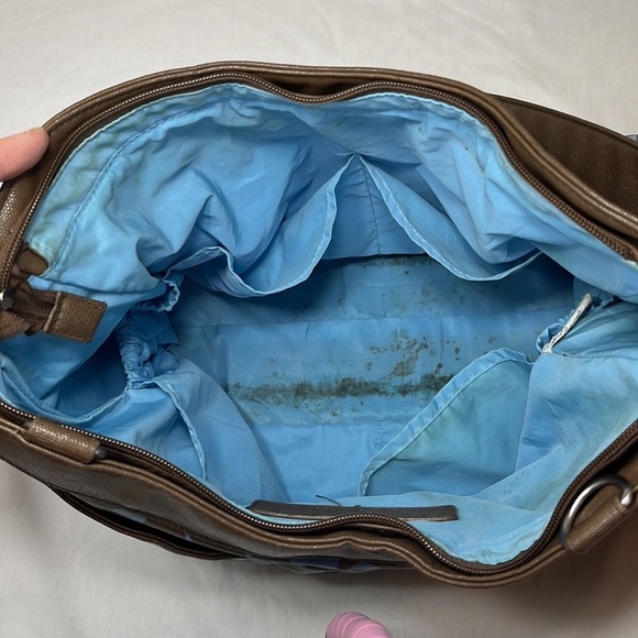 Petunia Pickle Bottom shoulder bag - Picture 13 of 16